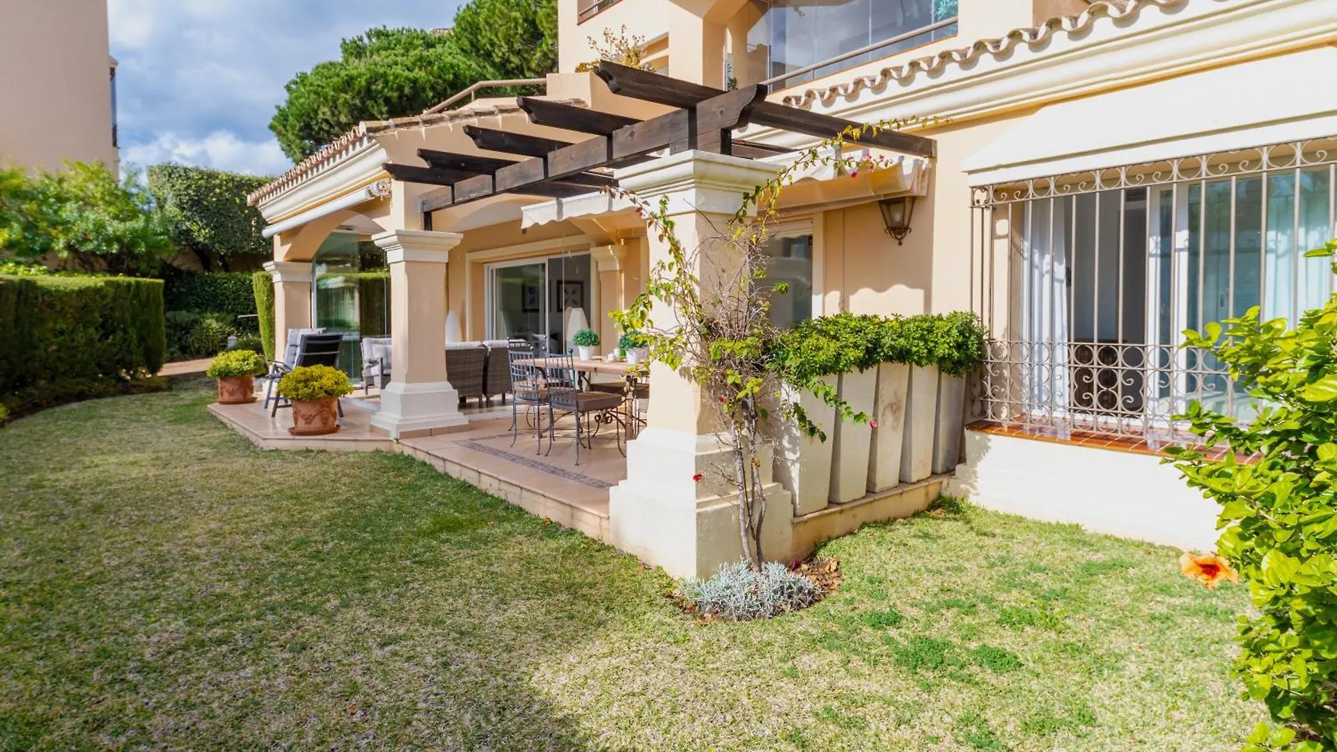 Elviria Relax Garden House Apartment Marbella 0*,
